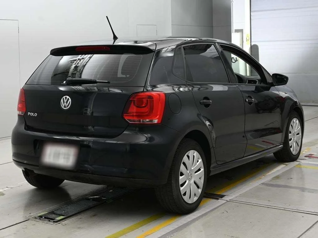 Volkswagen Polo  с аукциона в Японии
