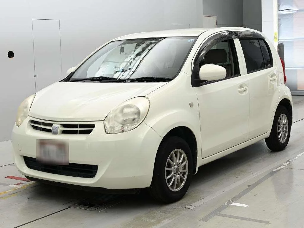 Toyota Passo 2010