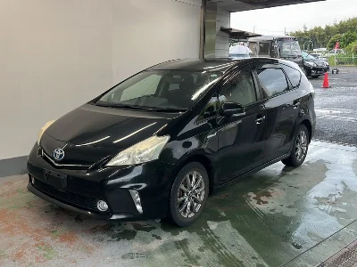 TOYOTA PRIUS ALPHA, 2013 — лот японского аукциона