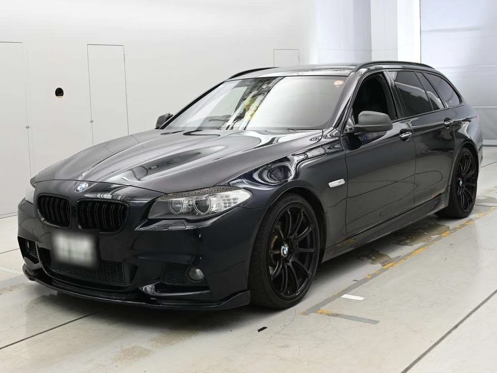 BMW 5-Series 2012