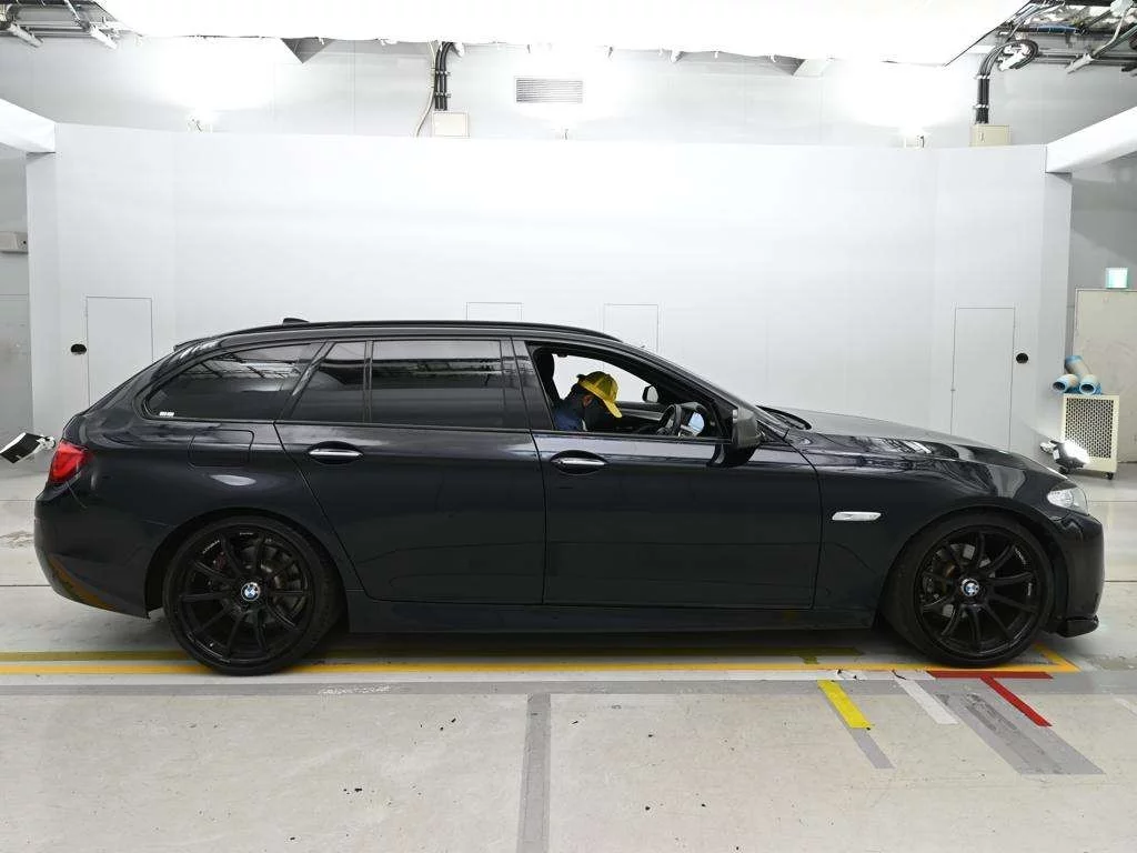 BMW 5-Series  с аукциона в Японии