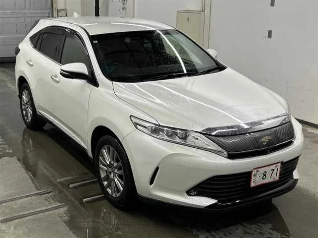 Toyota Harrier 2019