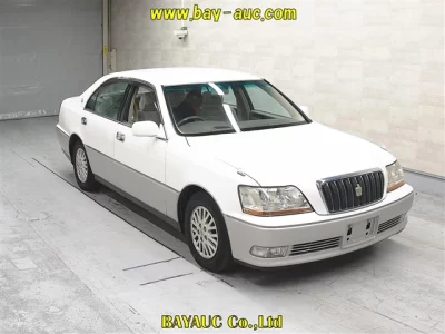 TOYOTA CROWN MAJESTA