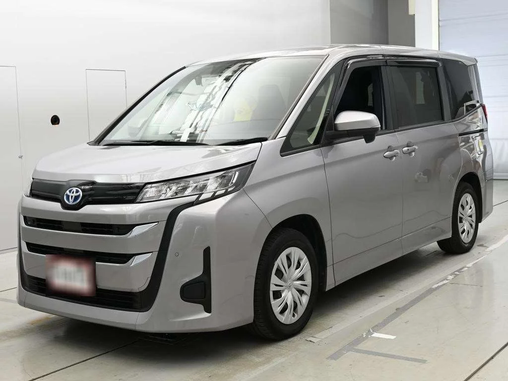 Toyota Noah 2022
