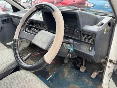 TOYOTA LITE ACE TRUCK