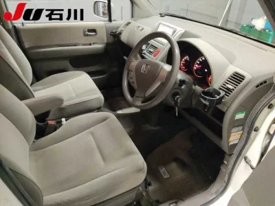 HONDA MOBILIO
