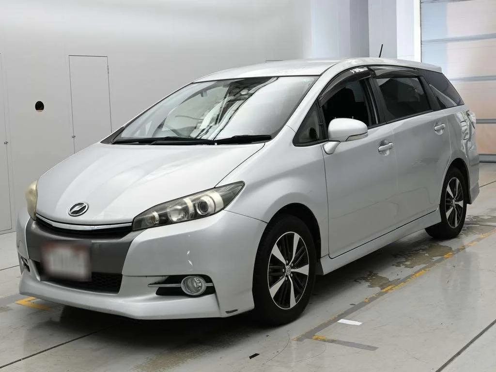 Toyota Wish 2013