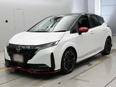 NISSAN AURA