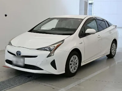 TOYOTA PRIUS, 2017 — лот японского аукциона