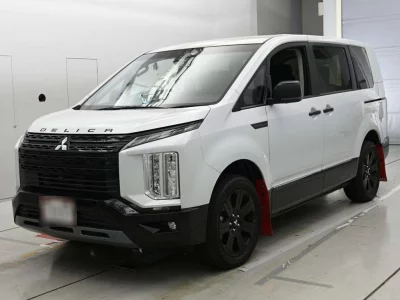 MITSUBISHI DELICA D5