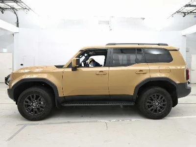 TOYOTA LAND CRUISER 250