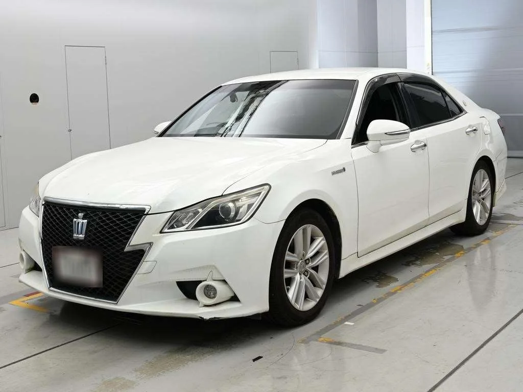 Toyota Crown 2014
