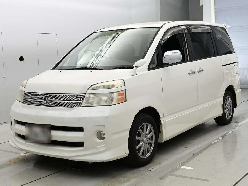 Toyota Voxy 2005