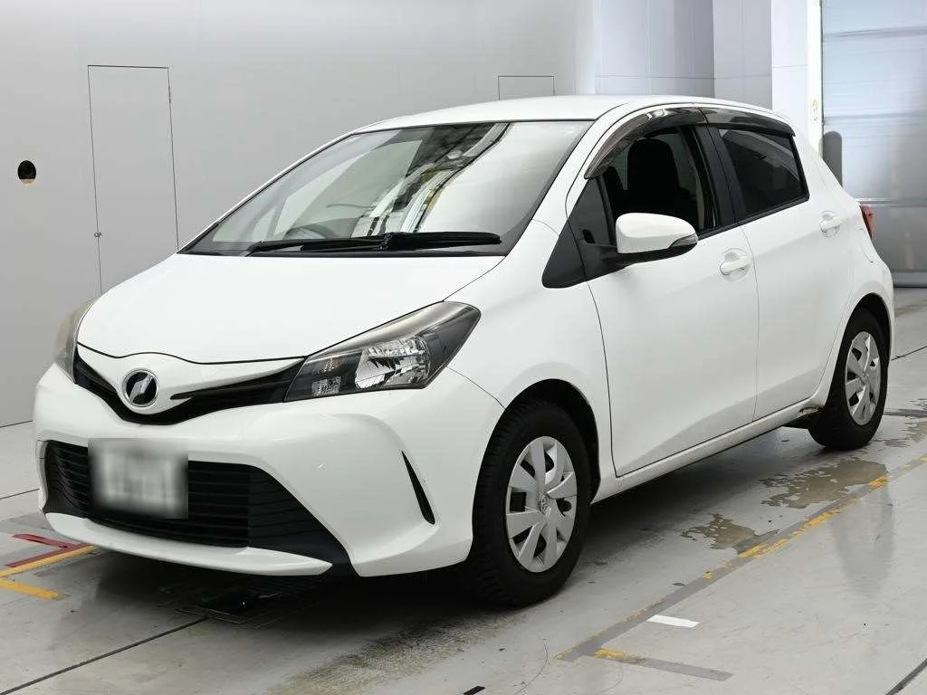 Toyota Vitz 2014