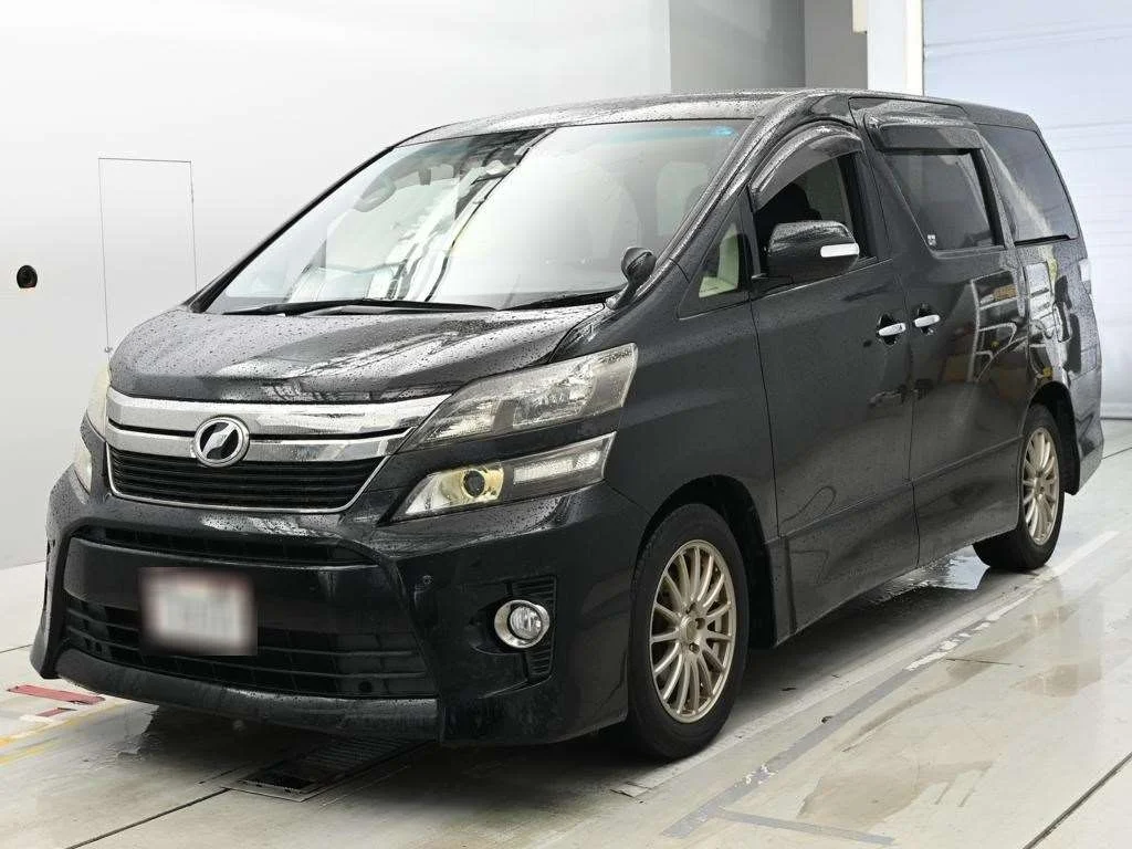 Toyota Vellfire 2013