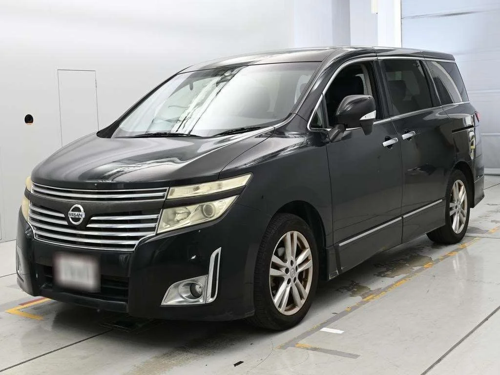 Nissan Elgrand 2011