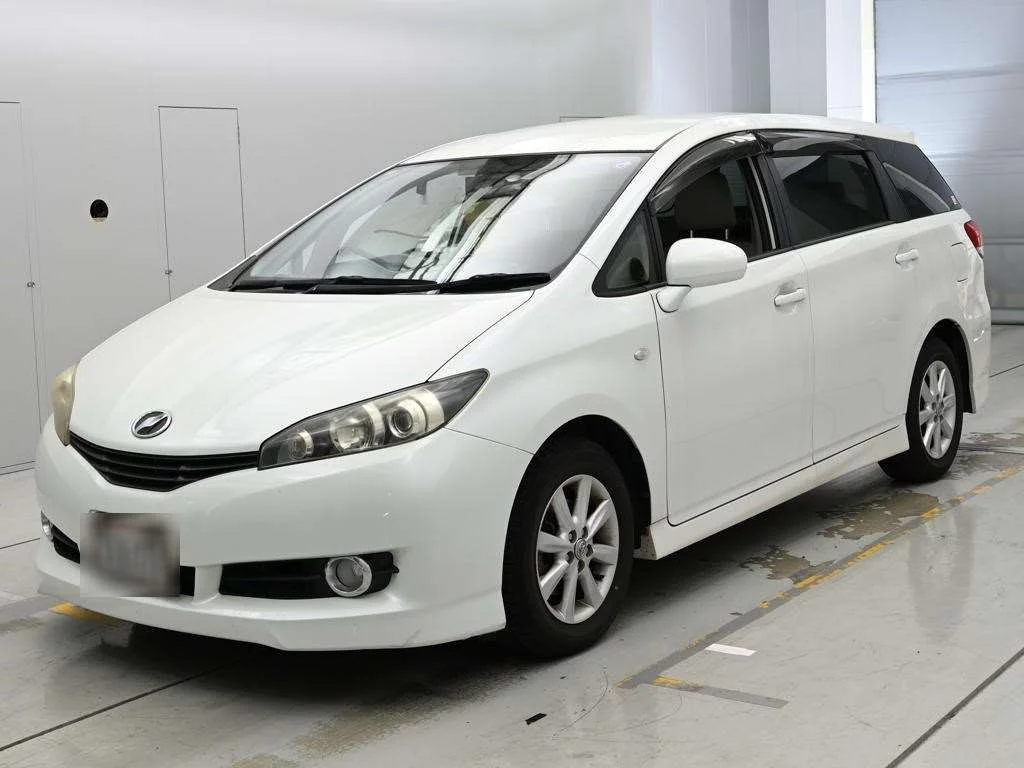 Toyota Wish  с аукциона в Японии