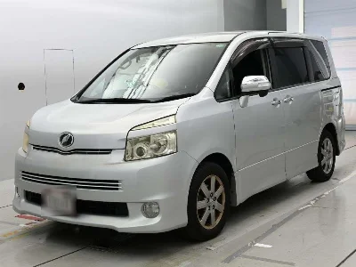 TOYOTA VOXY, 2009 — лот японского аукциона