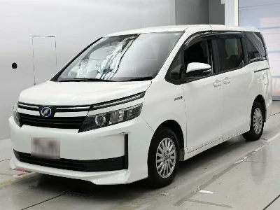 TOYOTA VOXY, 2015 — лот японского аукциона