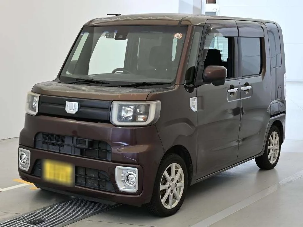 Daihatsu Wake 2016