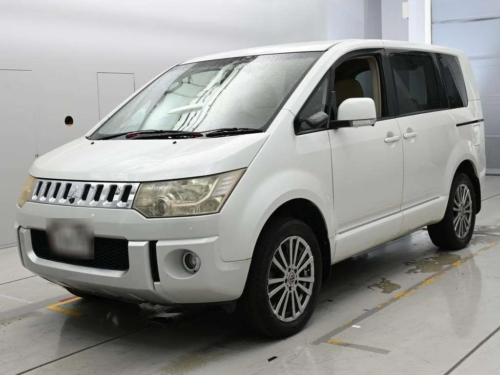 Mitsubishi Delica D:5 2007