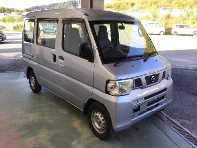 NISSAN CLIPPER VAN