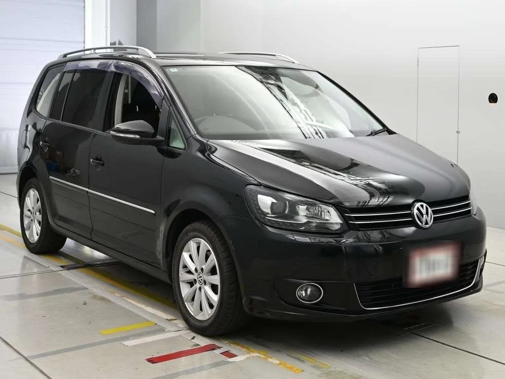 Volkswagen Touran  с аукциона в Японии