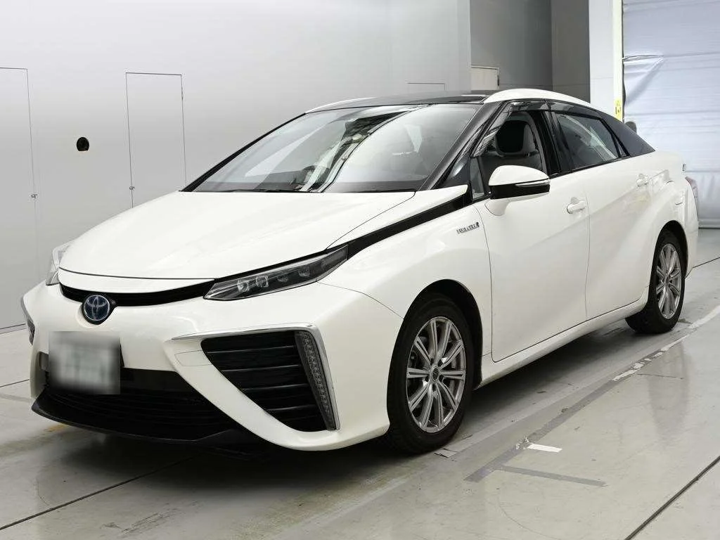 Toyota Mirai  с аукциона в Японии