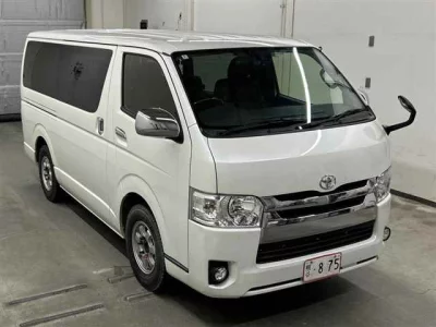 TOYOTA REGIUS VAN