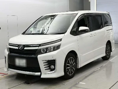 TOYOTA VOXY, 2014 — лот японского аукциона