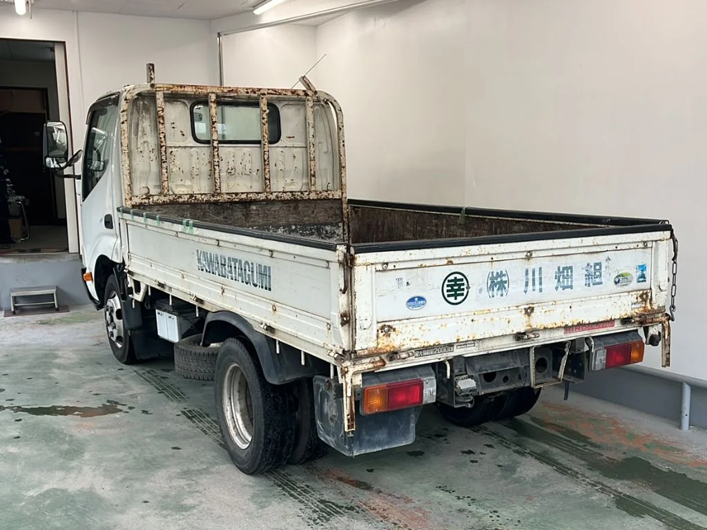 Hino Dutro  с аукциона в Японии