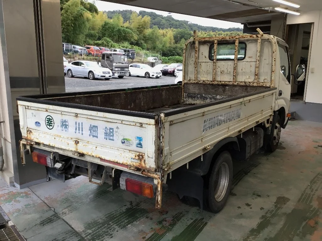 Hino Dutro  с аукциона в Японии