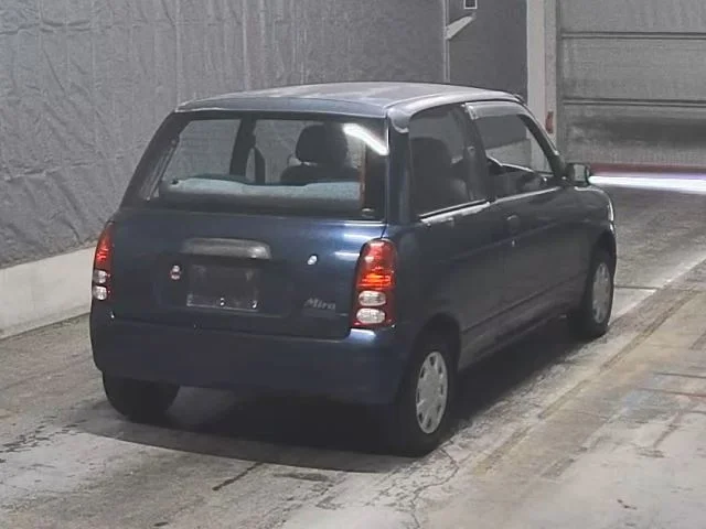 Daihatsu Mira 2003