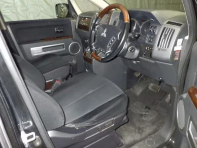 MITSUBISHI DELICA D5