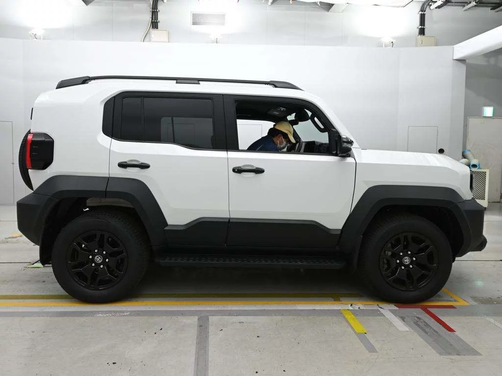 Toyota Land Cruiser FJ  с аукциона в Японии