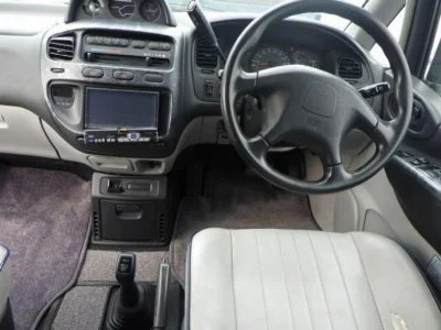 MITSUBISHI DELICA