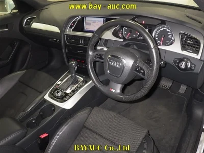 AUDI A4 AVANTE