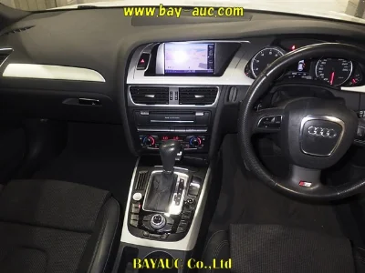AUDI A4 AVANTE