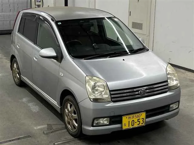 Daihatsu Mira 2004