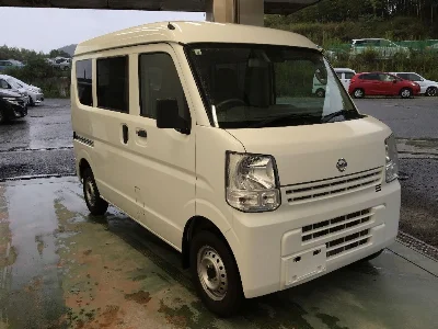 NISSAN CLIPPER VAN
