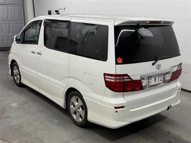 Toyota Alphard 2005