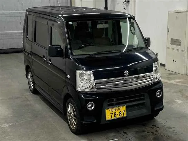 Suzuki Every 2013