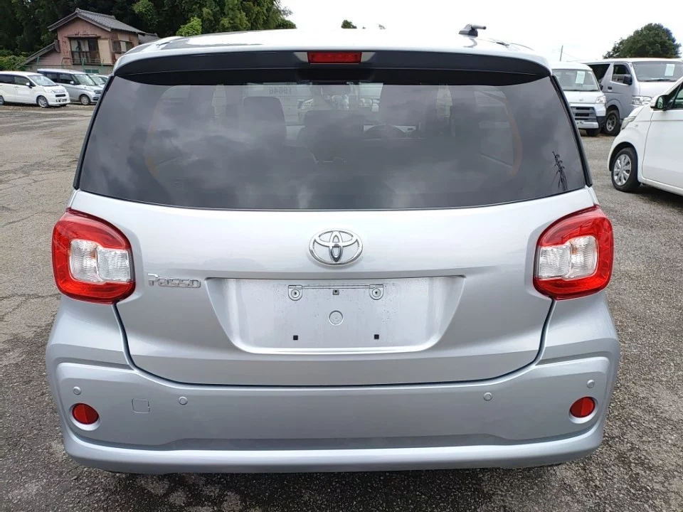 Toyota Passo 2021