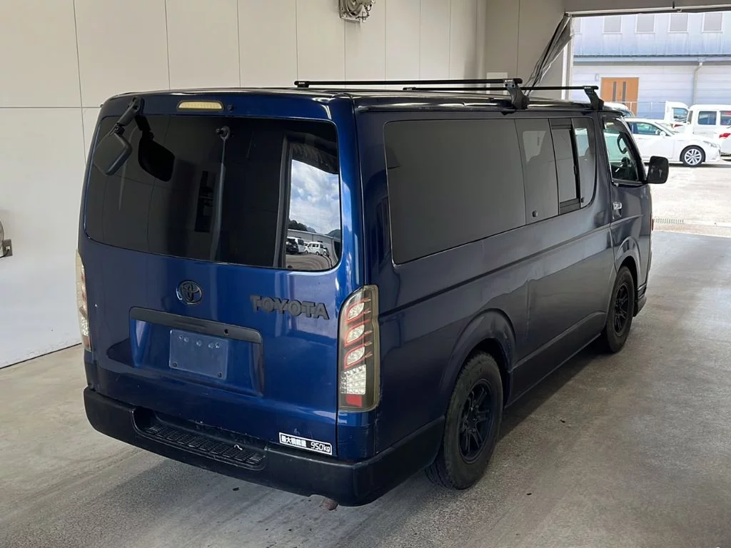 Toyota HiAce Van  с аукциона в Японии
