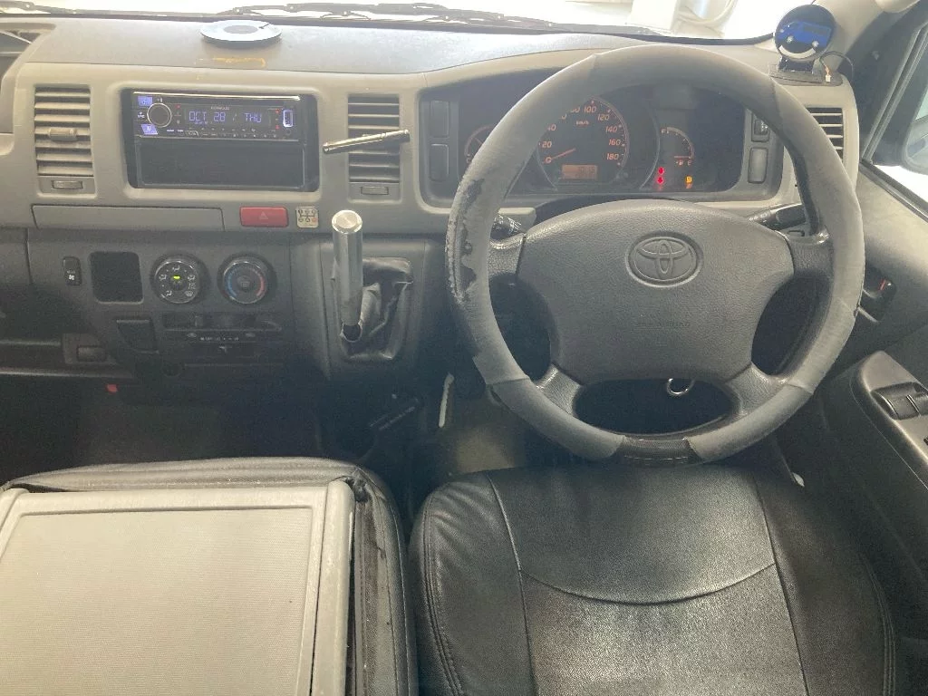 Toyota HiAce Van  с аукциона в Японии