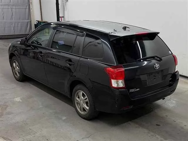 Toyota Corolla Fielder  с аукциона в Японии