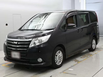 TOYOTA NOAH, 2014 — лот японского аукциона