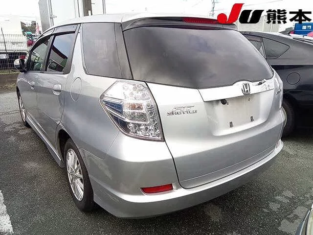 Honda Fit Shuttle 2011