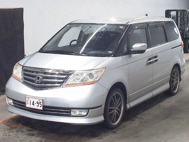 Honda Elysion  с аукциона в Японии