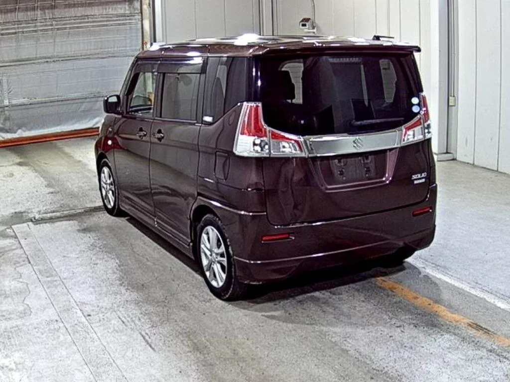Suzuki Solio 2015